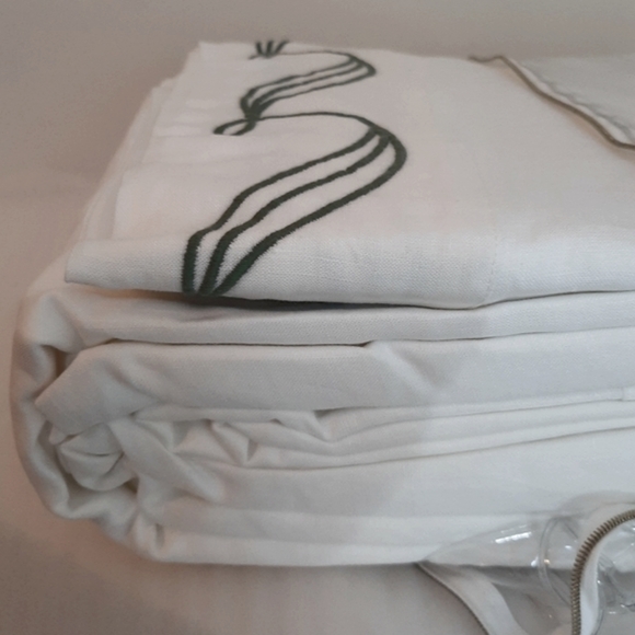 Williams Sonoma Linen Embroidered Leaf California King Sheet Set - Picture 11 of 13